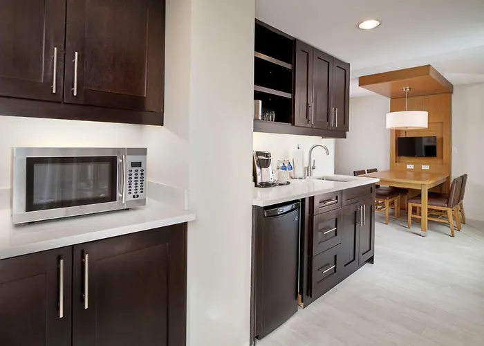 Doubletree By Hilton Edmonton Downtown